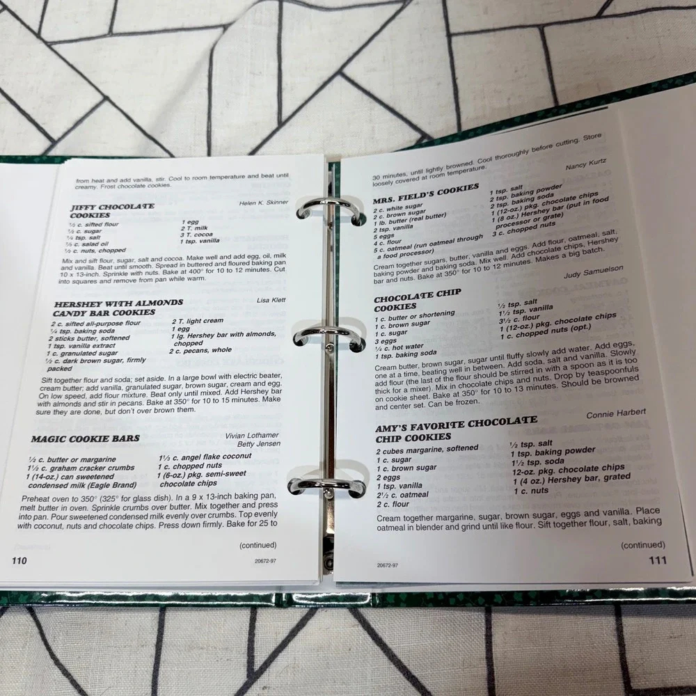Morris Press A Taste of‎ Tradition Cookbook Green 1997 First Christian Church